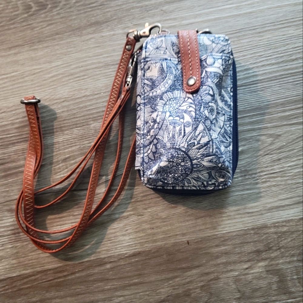 NWT sakroots crossbody purse